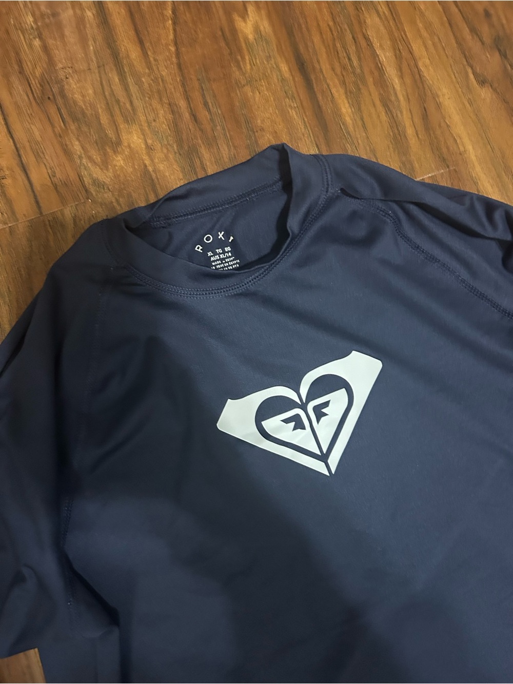 Roxy Women’s Navy Blue Long Sleeve Rash Guard with White Logo - Picture 3 of 8